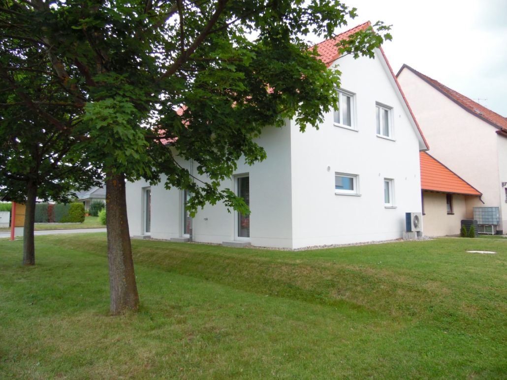 Ehing Wohnbau GmbH | Musterhaus | Aussenanlage