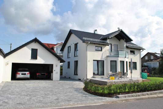 Satteldach_Haus_Sued_West-1